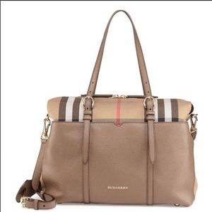 BURBERRY Mason bag!!
